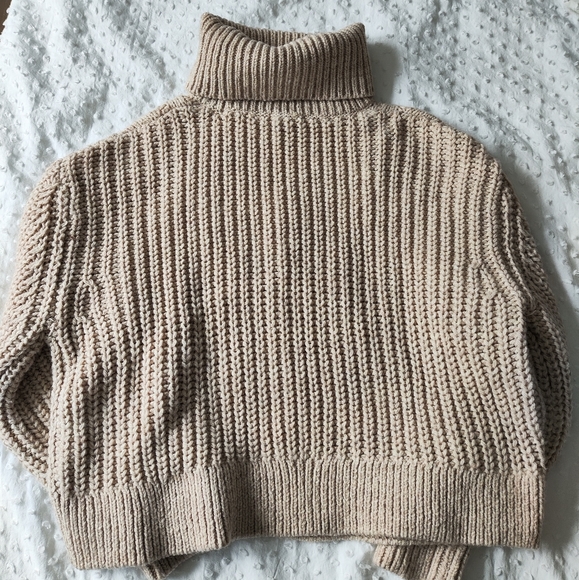 H&M cable knit sweater - Picture 3 of 6